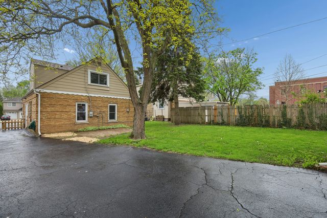 640 8th Avenue, La Grange, IL 60525