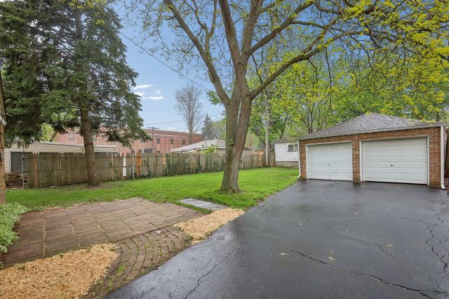 640 8th Avenue, La Grange, IL 60525