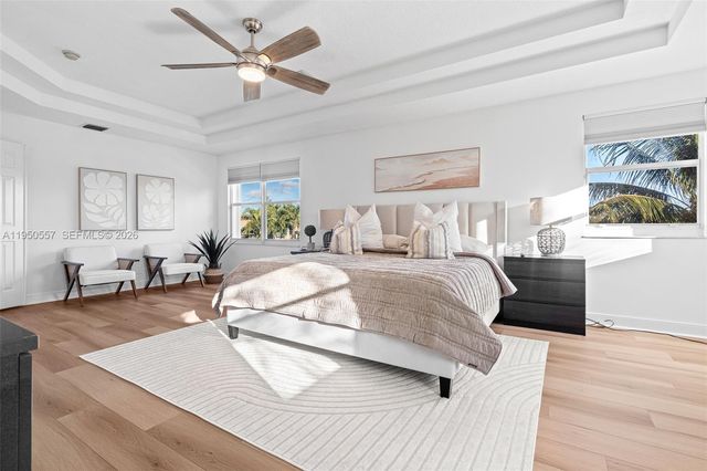 5923 NW 54th Cir, Coral Springs, FL 33067