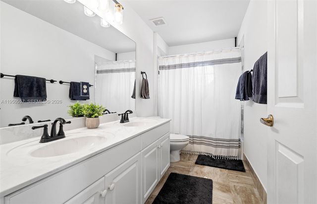 5923 NW 54th Cir, Coral Springs, FL 33067