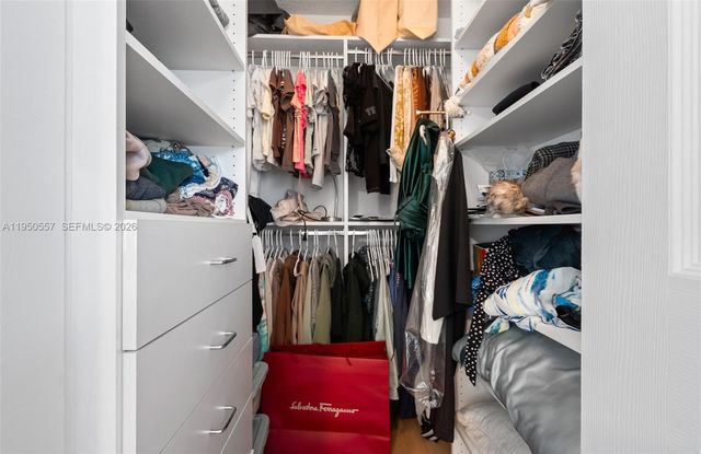 5923 NW 54th Cir, Coral Springs, FL 33067