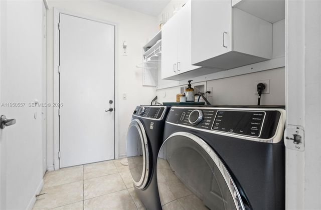 5923 NW 54th Cir, Coral Springs, FL 33067