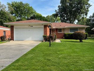 19280 Magnolia Parkway, Southfield, MI 48075