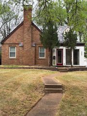 509 Country Club Drive, Pasadena Park, MO 63121
