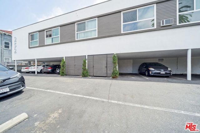 252 S New Hampshire 4, Los Angeles, CA 90004