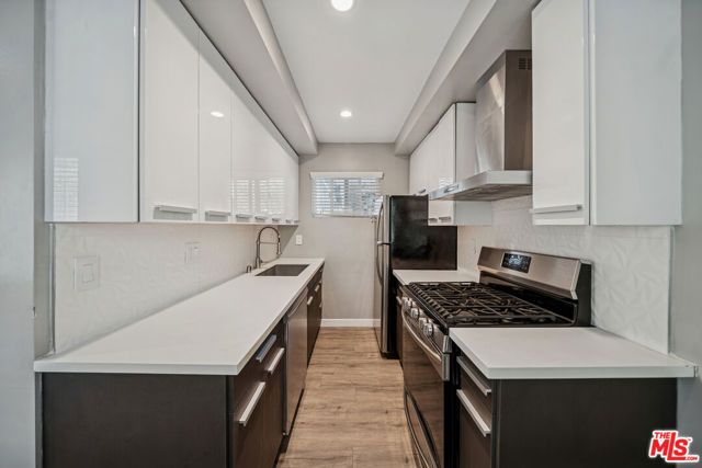 252 S New Hampshire 4, Los Angeles, CA 90004