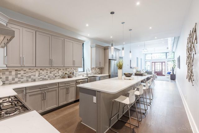 163 E McMicken Avenue, Cincinnati, OH 45202