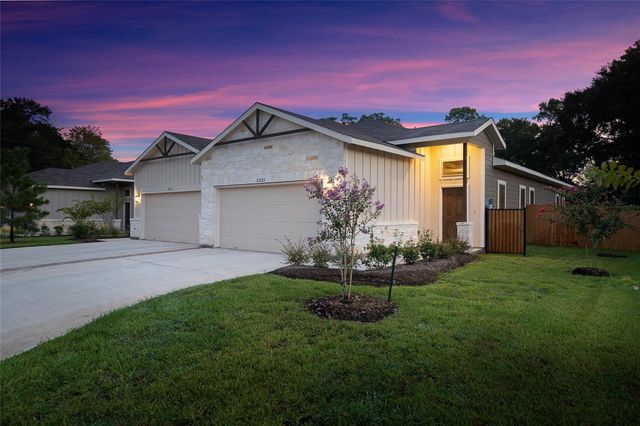 9721 Grosbeack Lane, Magnolia, TX 77354