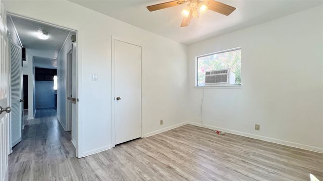 5429 Farnsworth Avenue, Fort Worth, TX 76107