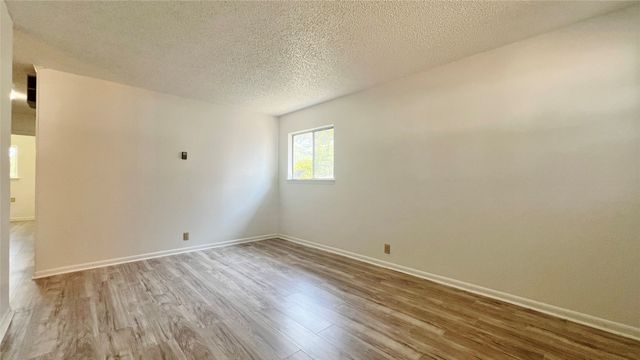 5429 Farnsworth Avenue, Fort Worth, TX 76107
