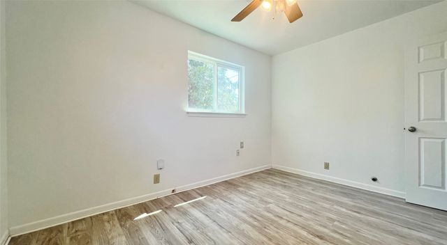 5429 Farnsworth Avenue, Fort Worth, TX 76107