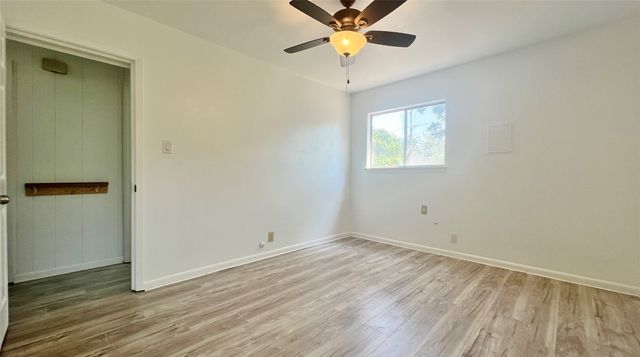 5429 Farnsworth Avenue, Fort Worth, TX 76107