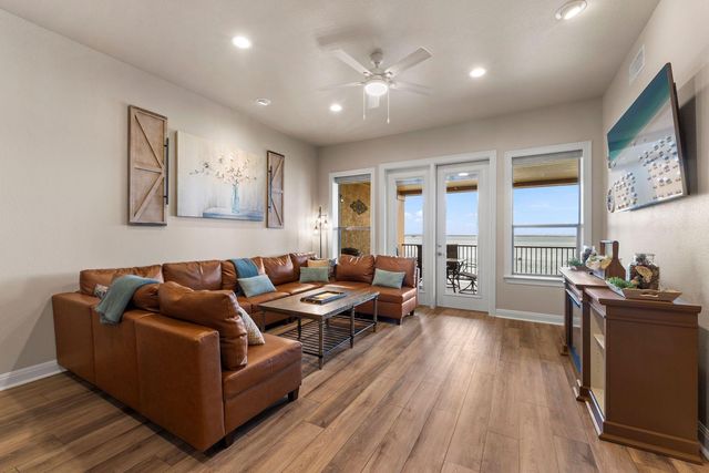 1001 The Cape RD, Horseshoe Bay, TX 78657