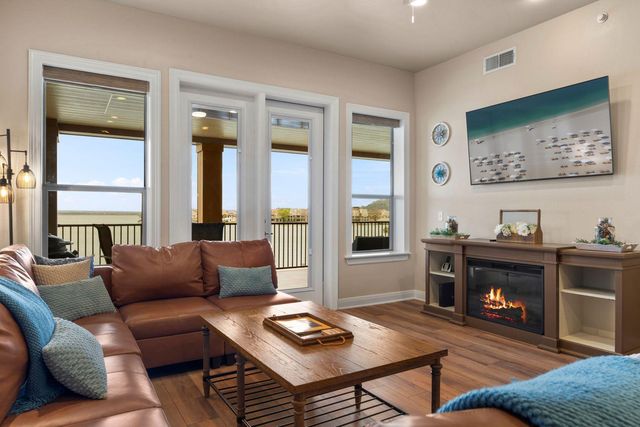 1001 The Cape RD, Horseshoe Bay, TX 78657