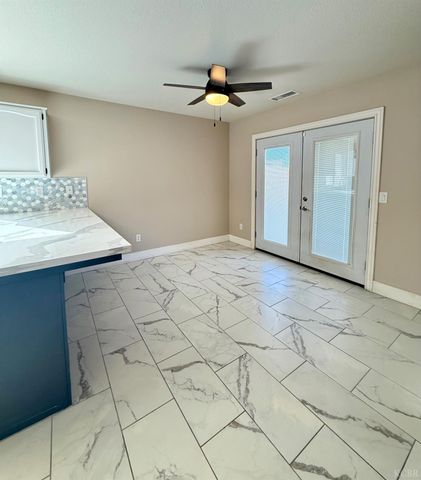 916 W Mammoth Pool Way, Hanford, CA 93230