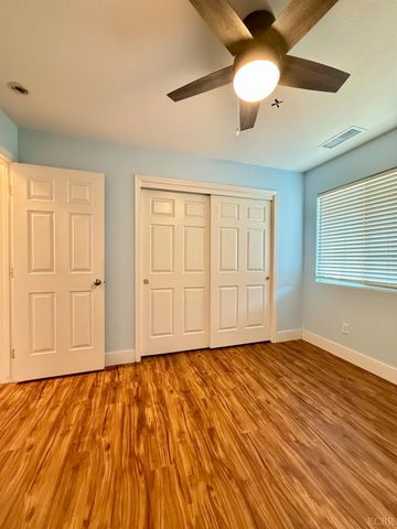 916 W Mammoth Pool Way, Hanford, CA 93230