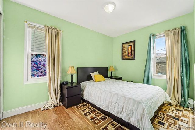 1647 Stewart Avenue, Lincoln Park, MI 48146