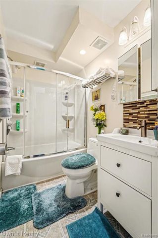 1647 Stewart Avenue, Lincoln Park, MI 48146