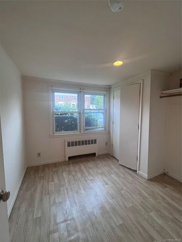 348 E Beech Street Lower, Long Beach, NY 11561