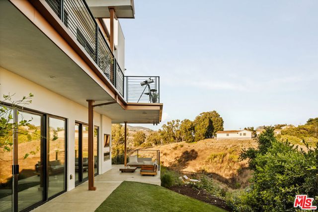 5904 Kanan Dume Road, Malibu, CA 90265