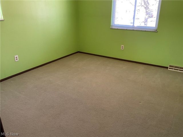 37818 Lake Shore Boulevard, Eastlake, OH 44095