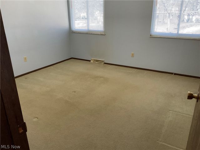 37818 Lake Shore Boulevard, Eastlake, OH 44095