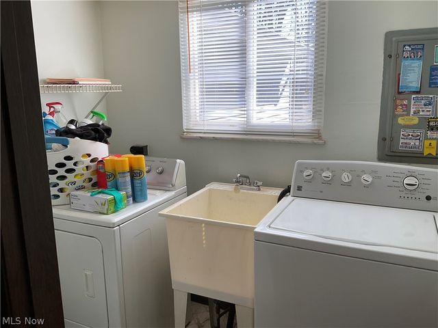 37818 Lake Shore Boulevard, Eastlake, OH 44095