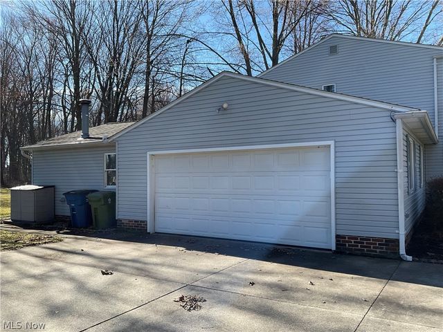 37818 Lake Shore Boulevard, Eastlake, OH 44095