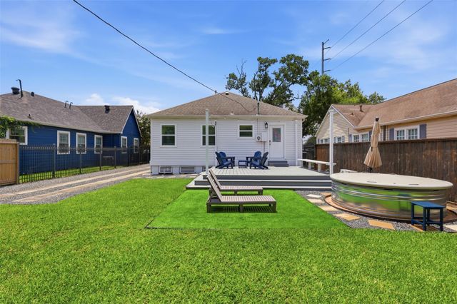 1144 Dorothy Street, Houston, TX 77008