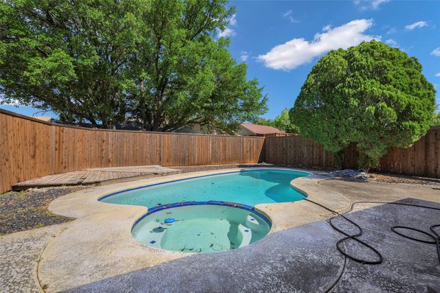 2412 Ables Drive, Plano, TX 75093