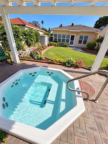 8553 Lowman, Downey, CA 90240