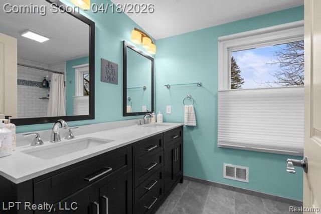 12793 Joseph Drive, Grand Blanc, MI 48439