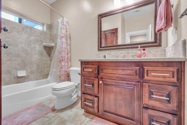 8654 Bradshaw Rd, Elk Grove, CA 95624
