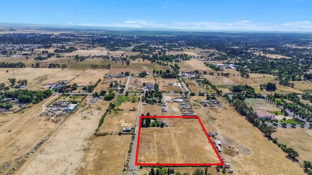 8654 Bradshaw Rd, Elk Grove, CA 95624