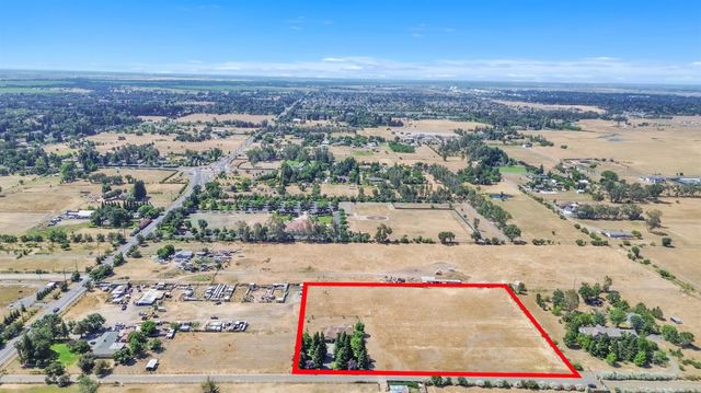 8654 Bradshaw Rd, Elk Grove, CA 95624