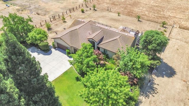 8654 Bradshaw Rd, Elk Grove, CA 95624