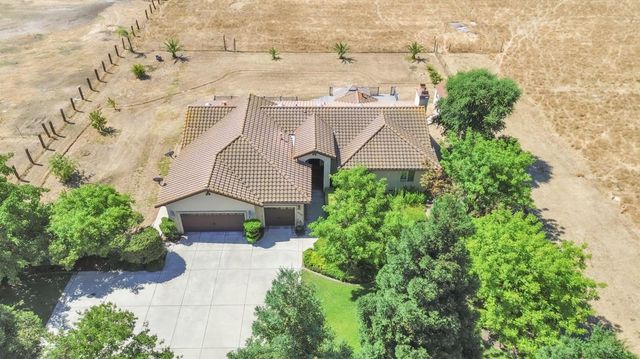 8654 Bradshaw Rd, Elk Grove, CA 95624