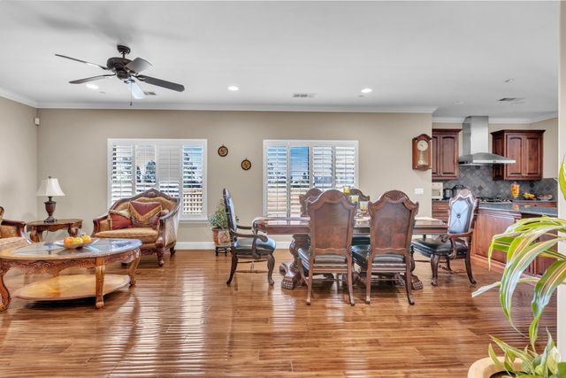 8654 Bradshaw Rd, Elk Grove, CA 95624