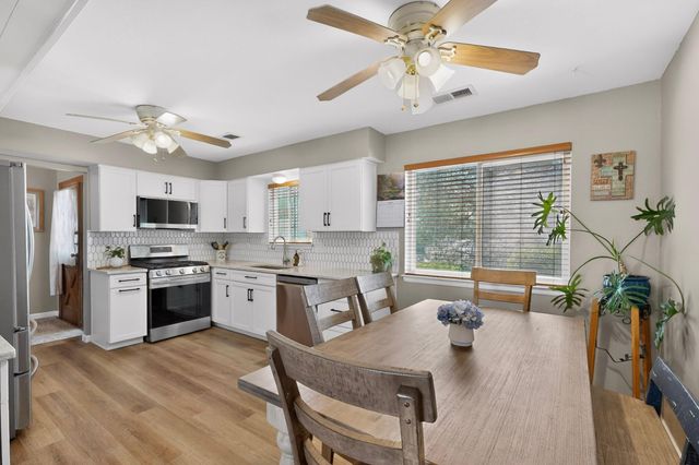 4000 Las Cimbras Court SE, Rio Rancho, NM 87124
