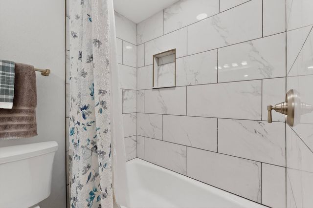 4000 Las Cimbras Court SE, Rio Rancho, NM 87124