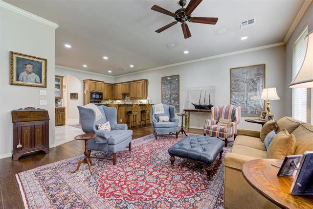 3809 Woodshadow Road, Edmond, OK 73003