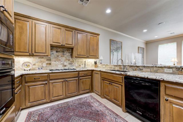 3809 Woodshadow Road, Edmond, OK 73003