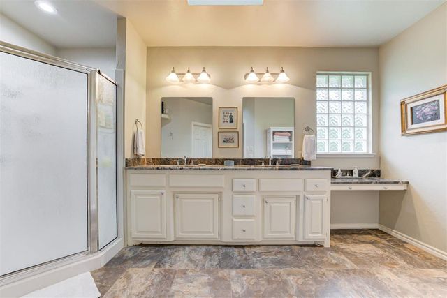 3809 Woodshadow Road, Edmond, OK 73003
