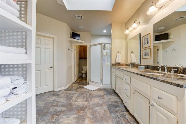3809 Woodshadow Road, Edmond, OK 73003