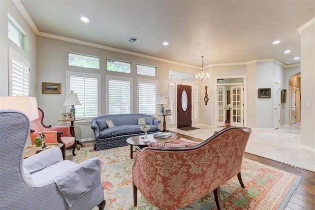 3809 Woodshadow Road, Edmond, OK 73003