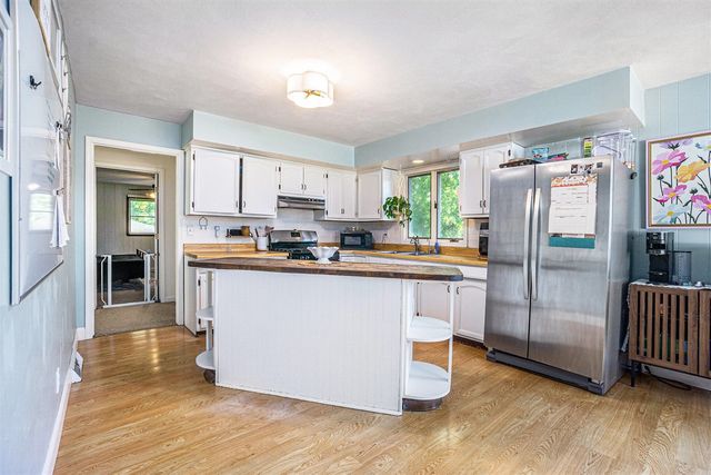 15645 Rich Lane, Hickory Corners, MI 49060