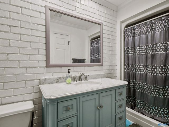 3513 Cedar Lane, Guntersville, AL 35976