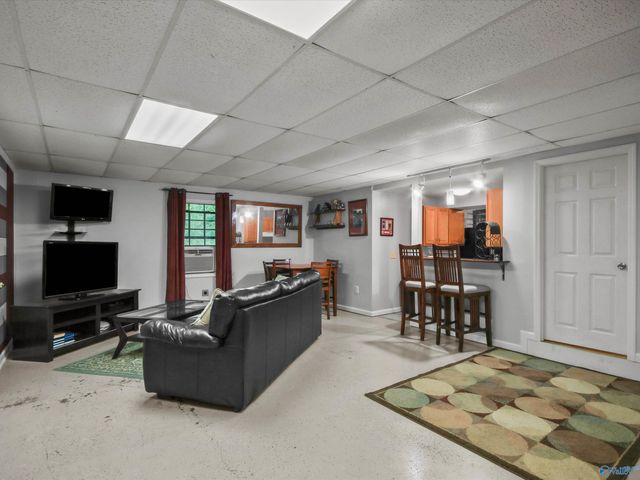 3513 Cedar Lane, Guntersville, AL 35976