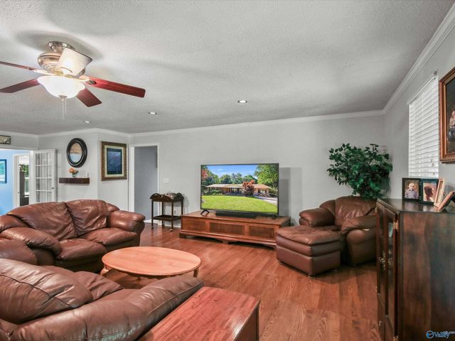 3513 Cedar Lane, Guntersville, AL 35976