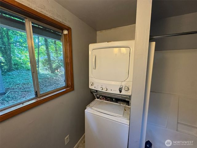 19111 19th Street SW, Lakebay, WA 98349